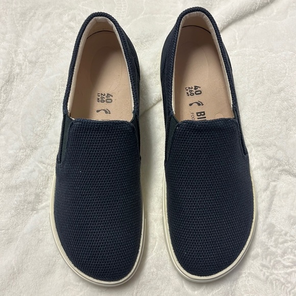 Birkenstock Oswego in midnight - Picture 2 of 3